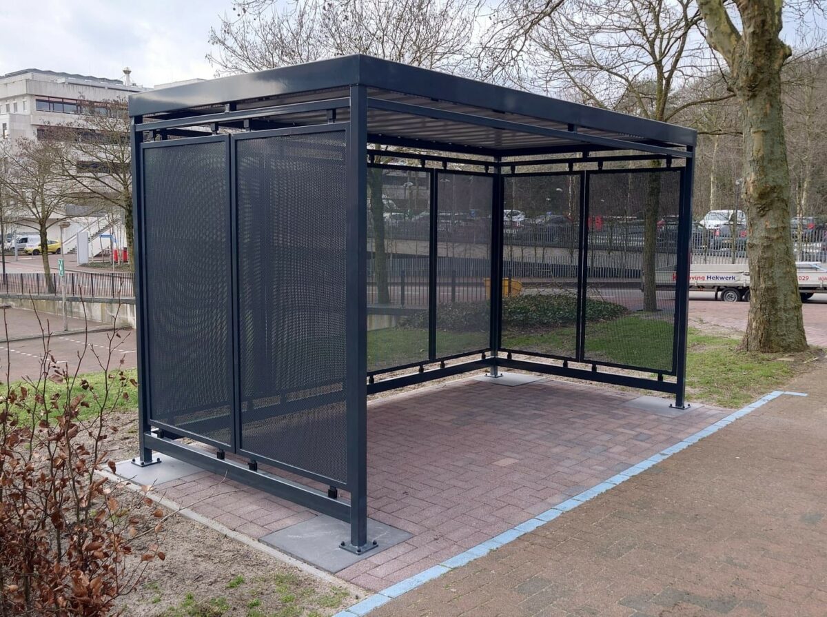 Rookoverkapping Hagen 3 x 2 meter geplaatst in Aalsmeer 6 Rookoverkapping Hagen – Media Park Hilversum