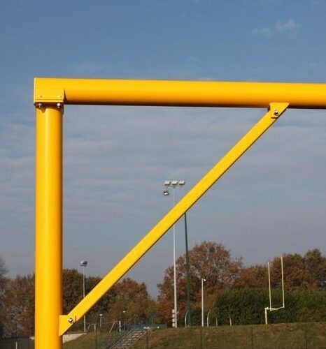 American Football Y- goal 15 Op de afbeelding ziet u de stevige schoorverbinding van deze fraai American Football Goals.