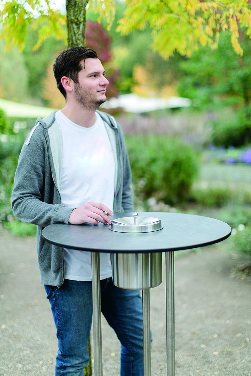 Statafel met model asbak Graphit 1 Rook sta-tafels, ideaal in uw rookoverkapping - rookruimte.