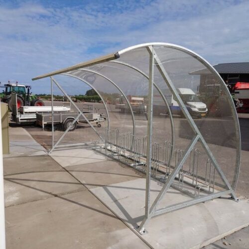 Fietsoverkapping BF1000 – Halfrond & Transparant 250 Fietsschuilplaats met metalen structuur op stelcon gemonteerd