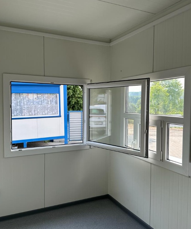 Prefab kantoorunit KLW 17 Drukgarnituur (Napoleon) van de buitendeur. Topkwaliteit.