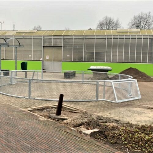 Pannakooi Match 126 Ons rond pannaveld Match bij het vmbo in Maartensdijk. Uitvoering verzinkt gemonteerd op klinkers.