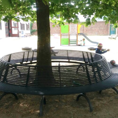 Parkbank Rest gebogen 64 Boombank Rest, Volledig rond om de boom. 1 van de mooiste boombanken uit ons assortiment.
