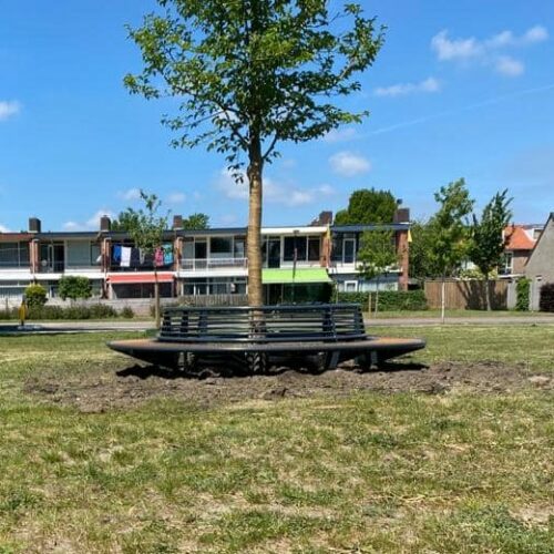 Boombanken model Yuvar 34 Onze boombank model Yuvar in IJsselstein