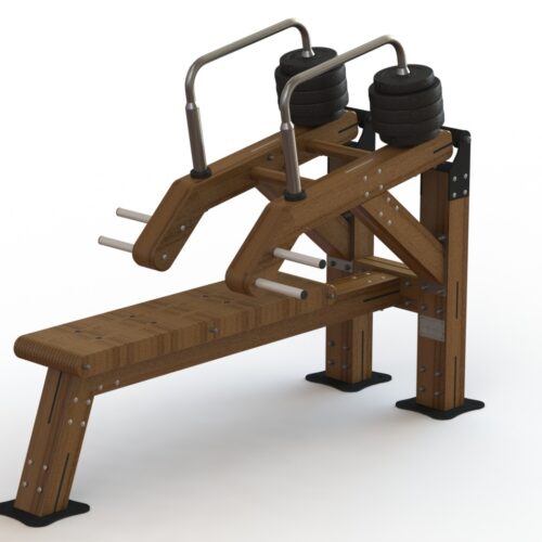 Houten outdoor bench press met verstelbare gewichten. Ideaal voor borst, schouders en triceps in de buitenlucht.