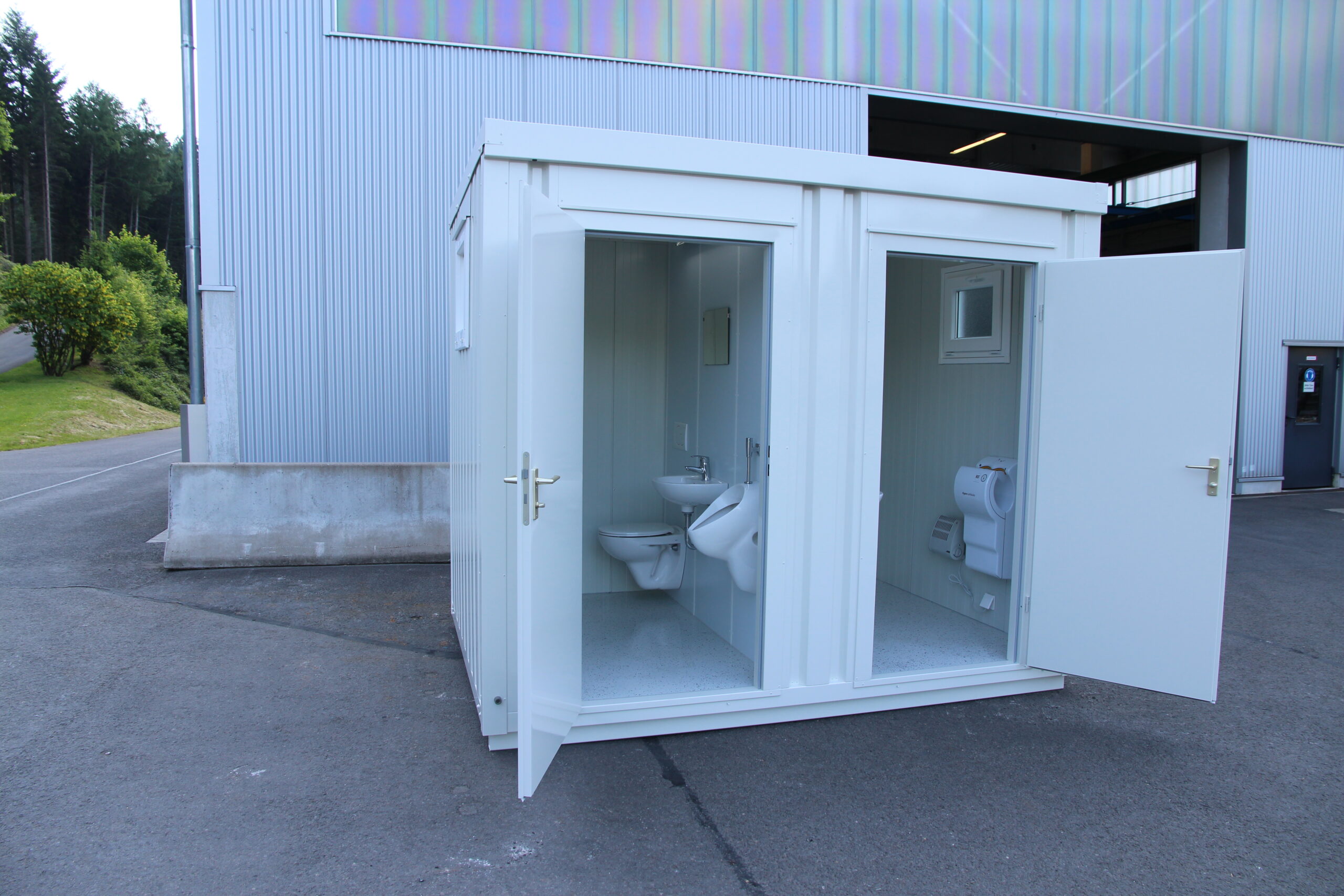 Sanitair Units 1 Sanitair Units