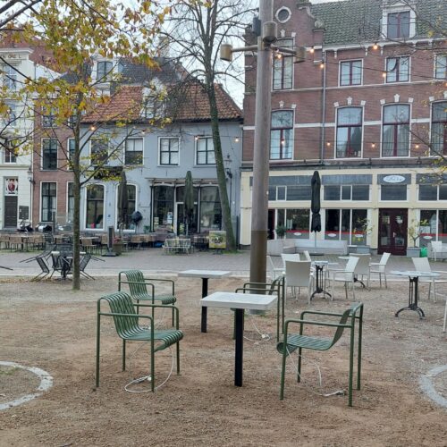 Schaaktafel voor buiten model MAT 29 Schaaktafels met betonnen speelblad in openbare ruimte in Deventer