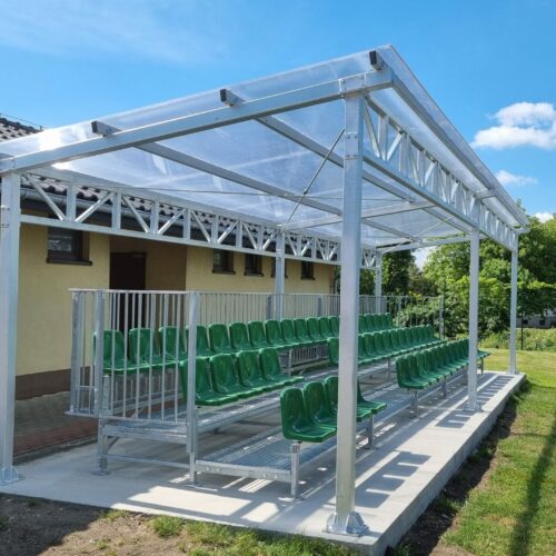 Modulaire sport- tribunes 53 Overkapping voor de mini tribune. Nieuw. Relatief eenvoudig een overdekte tribune creëren. We informeren u graag.