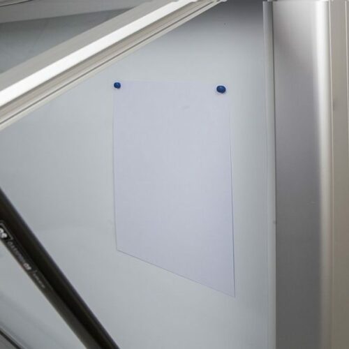 Informatieborden: Wandvitrine 11 Onze klanten kiezen voor informatie borden wandmodel van Nederlands fabricaat vanwege de betrouwbaarheid, lange levensduur en uitstekende afwerking.