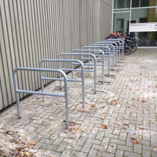 Fietsnietjes D60 mm 31 Netjes, duurzaam en de beste fietsbescherming. Aanleunbeugels.