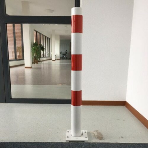 Wegneembare afzetpalen rond 76mm en 89mm 23 Lengte 1 meter. Diameter 76 mm. Wit gecoat met rode reflecterende strepen. Op aanvraag zijn deze verwijderbare afzetpalen in bijna iedere ral kleur leverbaar.