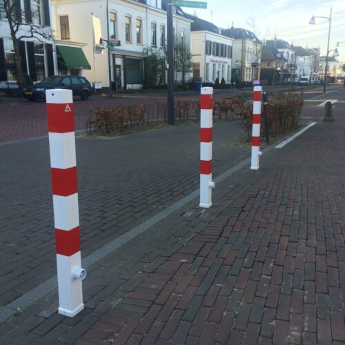parkeerpaal vierkant uitneembaar 11 Verrassend voordelige uitneembare parkeerpalen. Bijzonder degelijk en duurzaam Duits fabricaat.