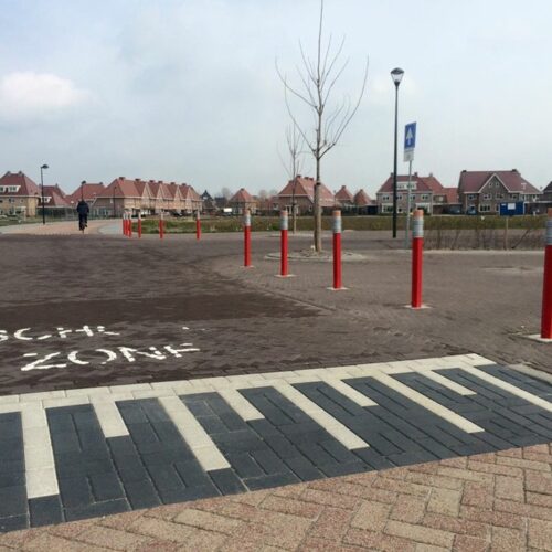 Ronde afzetpalen Potloodmodel 18 Parkeerpalen potloodmodel zijn leverbaar in diverse kleuren en daarnaast de leukste afzetpalen van Nederland!