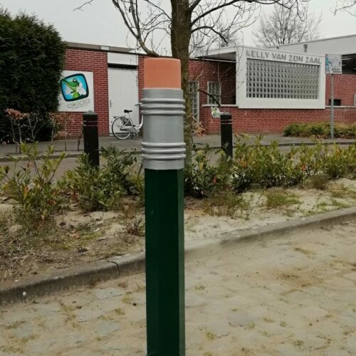 Ronde afzetpalen Potloodmodel 32 De leukste afzetpalen - antiparkeerpalen van Nederland