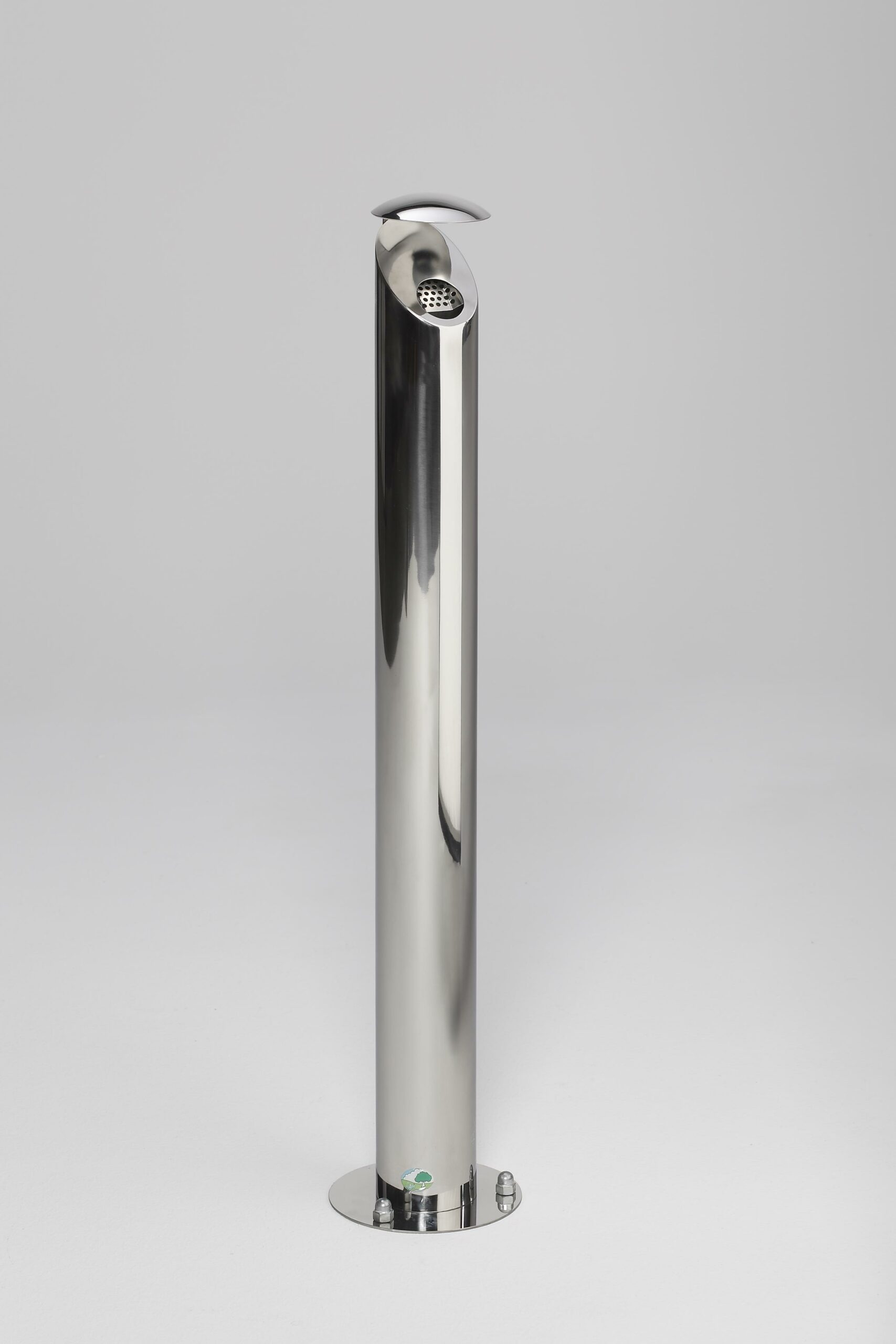 zuil-asbak Diamant 2 Asbak model H103. Vrijstaande zuil-asbak van rvs, voor uw rokersruimte.