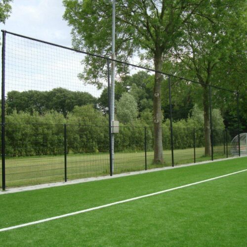Ballenvanger 5 meter hoog op voetbalveld
