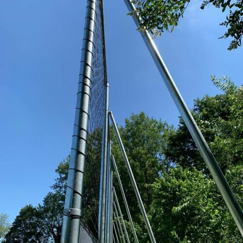 Ballenvanger op maat 136 Balvangers van SKWshop, verzinkt, gecoat, met gaas of met net en met dsm. Tot hoogtes van 8 meter.