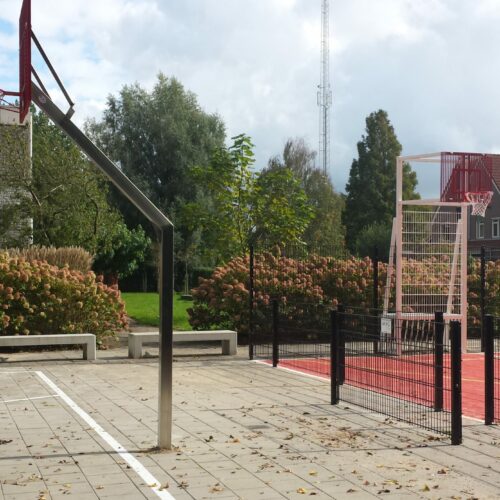 Basketbalpaal Rothe Fixed 51 Basketbaldoel Rothe Fixed. Een absolute prijspakker onder de kwaliteits- basketbalpalen voor speel en schoolpleinen.
