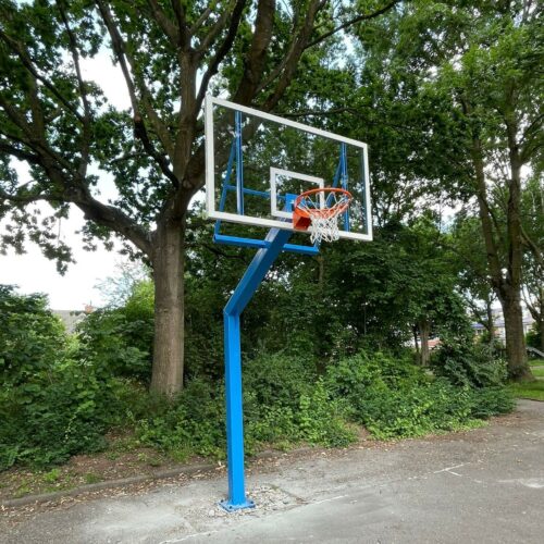Basketbalpaal PROFI-outdoor 112 Duurzaam en weersbestendig: deze basketbalpaal is gemaakt om lang mee te gaan en bestand tegen intensief gebruik! Model Profi, voor de echte basketballer