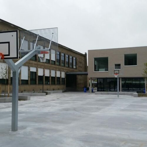 Basketbalpaal Heavy compleet 35 Abosluut een aanwinst voor de openbare en - demi-openbare ruimtes. Basketbalpaal model Heayy
