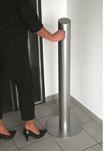Buitenasbak model Onio 14 Buitenasbak Onio, uitgevoerd in rvs. Elegant en zeer duurzaam.