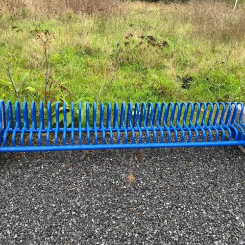 Fietsenrek model Gamma 43 Door de betonnen zijsteunen is voor dit fietsenrek geen verdere verankering nodig.
