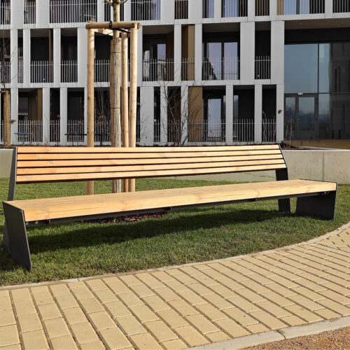 Parkbank model Vega 9 Voor deze fraaie parkbank met FSC hardhouten zitting en leuning geldt dat deze ook in een 2 meter uitvoering leverbaar is.