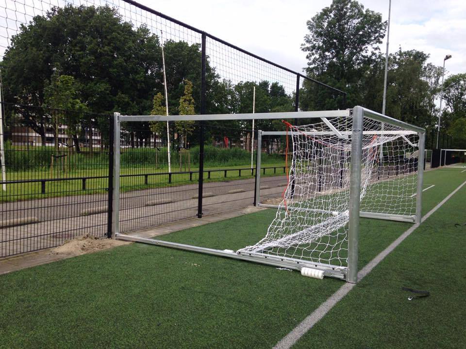 Wegdraai-voetbaldoel model JVD160 1 Wegdraai pupillendoel aluminium 5x2m