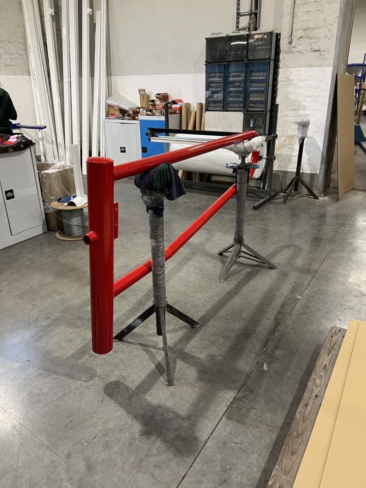 Draaipoort ZS 12 Nog een afbeelding van de productie van onze draaipoorten. Degelijk Duits fabricaat.