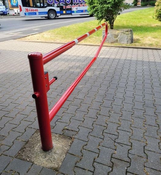 Draaipoort ZS 13 Draaipoortjes uit deze serie, duurzaam en verrassend voordelig. Afgebeeld de Inbetonneerbare uitvoering van de draaipoort. Ook met voetplaat leverbaar. Ideale toegangspoortjes.