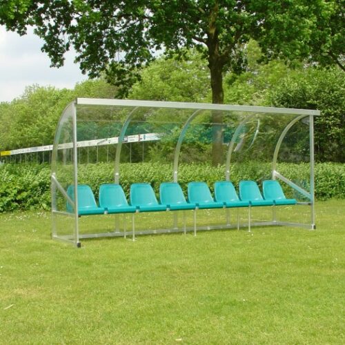 Dugout model 170 37 Dug-out DO170 met kuipstoeltjes. Lengte 4 meter. De kuipstoelen kunnen in bijna iedere kleur geleverd worden.