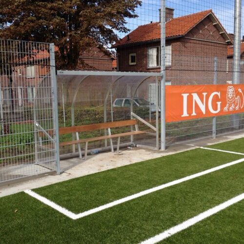 Dugout model 170 34 De 3 meter uitvoering van deze klassieker onder de dug-outs. Door de rechte voorzijde is deze dug-out perfect in een omheining weg te werken