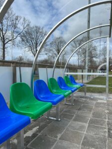 Dug out DO160, naar keuze met FSC zitplanken of kuipstoeltjes in uw clubkleuren