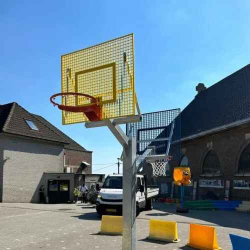 Basketbalpaal-met-2-basketbalborden