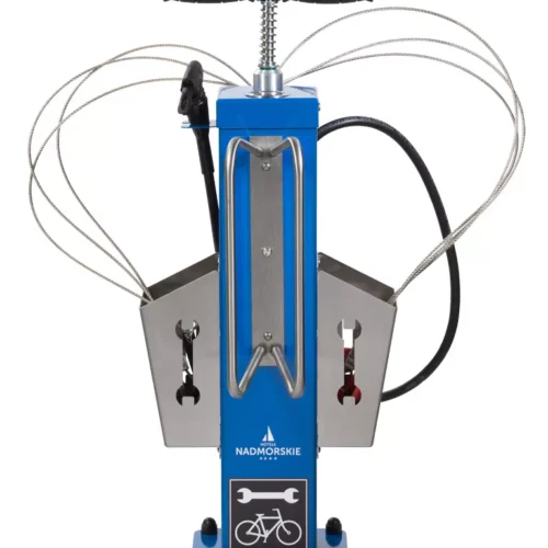 Fiets servicestation model PRS-sV20, ideaal op uw terrein. Fietspomp met adapters voor ieder ventiel en een gereedschap- set voor kleine reparaties. IN diverse ral kleuren leverbaar met uw persoonlijke reclame-uiting.