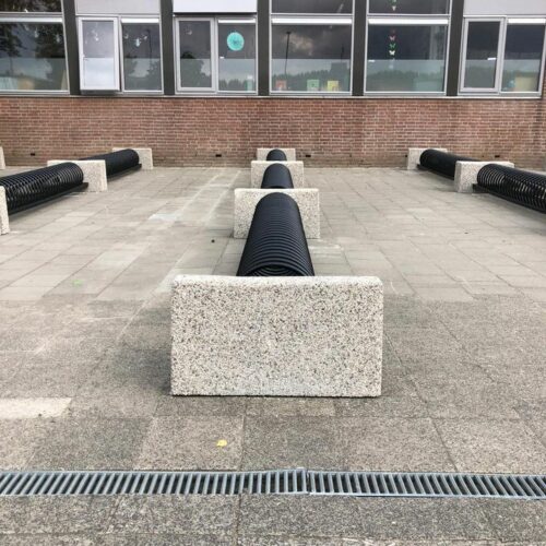 Fietsenrekken model Spirit Concrete 42 Geen grondwerk nodig: dit vrijstaand fietsenrek kunt u direct plaatsen en indien nodig weer eenvoudig verplaatsen.