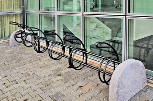 Fietsenrek Strike 10 Design fietsenrek voor een scherpe prijs, in diverse ral kleuren leverbaar.