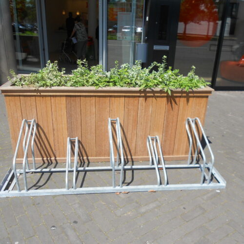 Fietsenrekken model FR1000 20 De FR1000-serie fietsenrekken, in diverse lengtes leverbaar