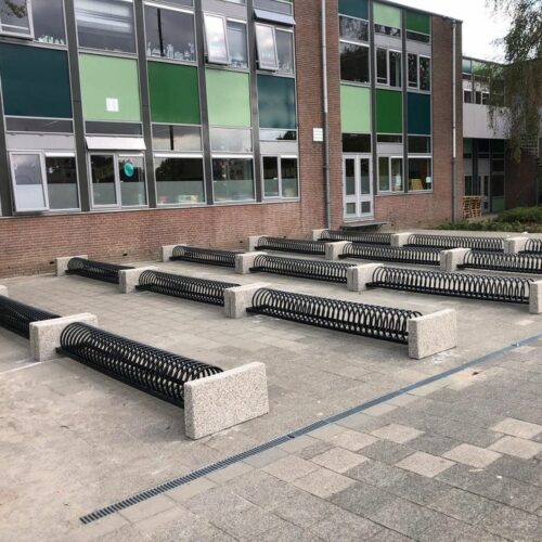 Fietsenrekken model Spirit Concrete 43 Profiteer nu van onze actieprijzen op het Spirit Concrete vrijstaand fietsenrek – stijlvol, sterk en flexibel inzetbaar.