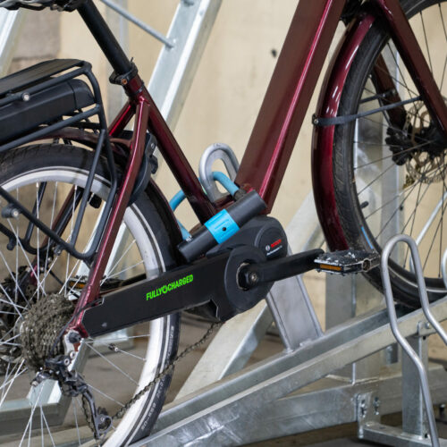 Tweelaags fietsenrekken 26 Besparen op vloeroppervlak? Pro2Tier+ biedt een compact en flexibel tweelaags ontwerp, geschikt voor banden tot 65mm en verschillende h.o.h.-afstanden van 37,5 tot 50 cm