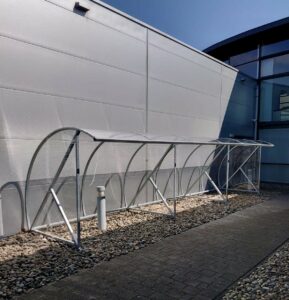 9 meter transparante fietsoverkapping BF1000