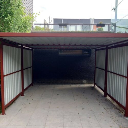 Fietsoverkapping Leipzig – Budgetvriendelijk & Schakelbaar 82 Dankzij de modulariteit van de Leipzig-fietsoverkapping kunt u eenvoudig bepalen of u een enkelzijdige of dubbelzijdige overkapping wilt, en dit vanaf een minimale lengte van 4 meter