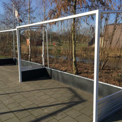Hockeydoel Superior 43 Onze aluminium hockeydoelen. De netten erin en jarenlang onbezorgd hockeyplezier. MHC Amstelveen.