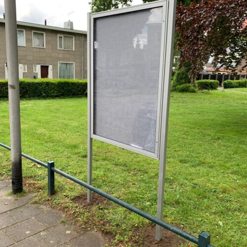 Informatieborden Top-Line 64 Nog een afbeelding van ons Topline publicatiebord in Nijmegen. De beste keuze voor buiten.