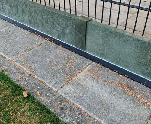 Slagplank GM2.0 voor hockeyvelden 5 Koppelstuk voor deze duurzame kantplanken. Deze worden inclusief rvs schroeven en afstand houder geleverd per 10 stuks.