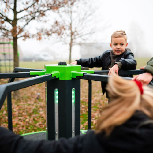Kinetic spinner, opgewekt doormiddel van beweging