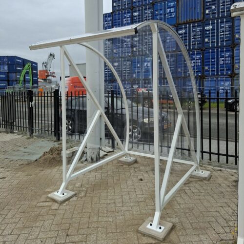 Rookoverkapping BF600 27 Onze BF600 rookabri breed 1.5m in het wit gecoat.