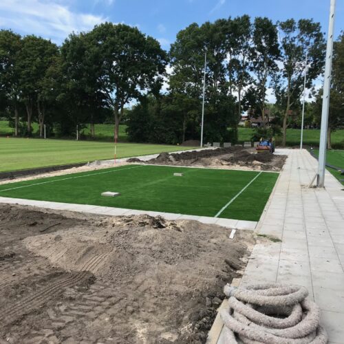 Kunstgras speelvloeren 82 Ook dit veldje is gereed om een fraaie Premium pannakooi op te plaatsen.