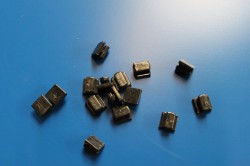Kunststof nethaken: Flat 11mm 7 Dankzij het slimme ontwerp zonder uitstekende delen voorkomt u schade aan de haken én aan spelers