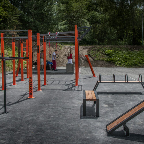 Buitenfitness Sit up banken 14 Outdoor fitness, de nieuwe trend! Onze buitenfitnessapparaten behoren tot het topsgement!
